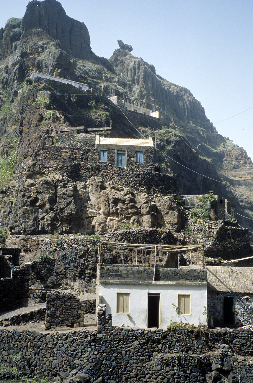 cve05_347l.jpg - Santo Antao Forminguinhas 