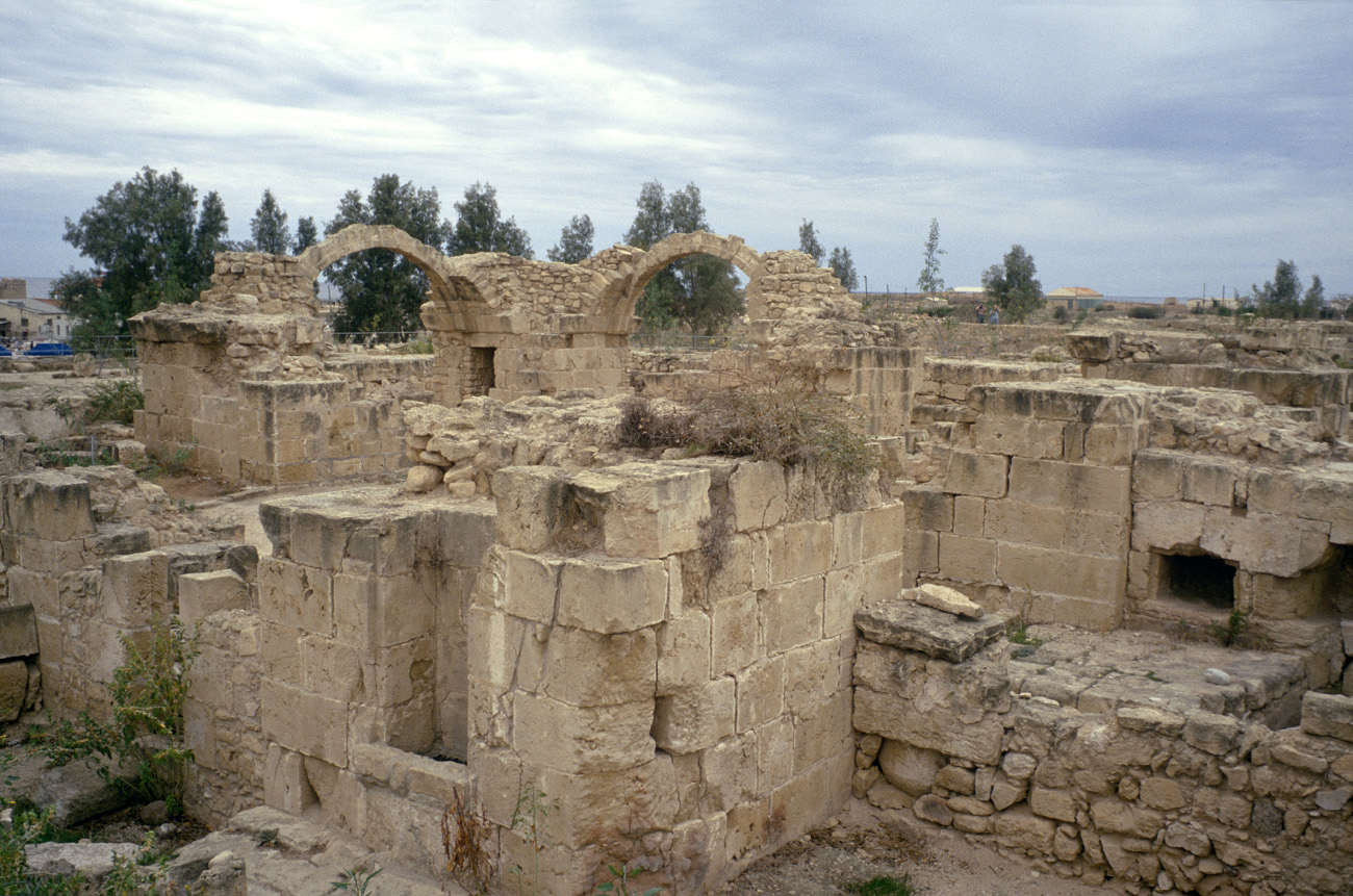 chy1998_49.jpg - Ouest Pafos Ektachrome Elite 100