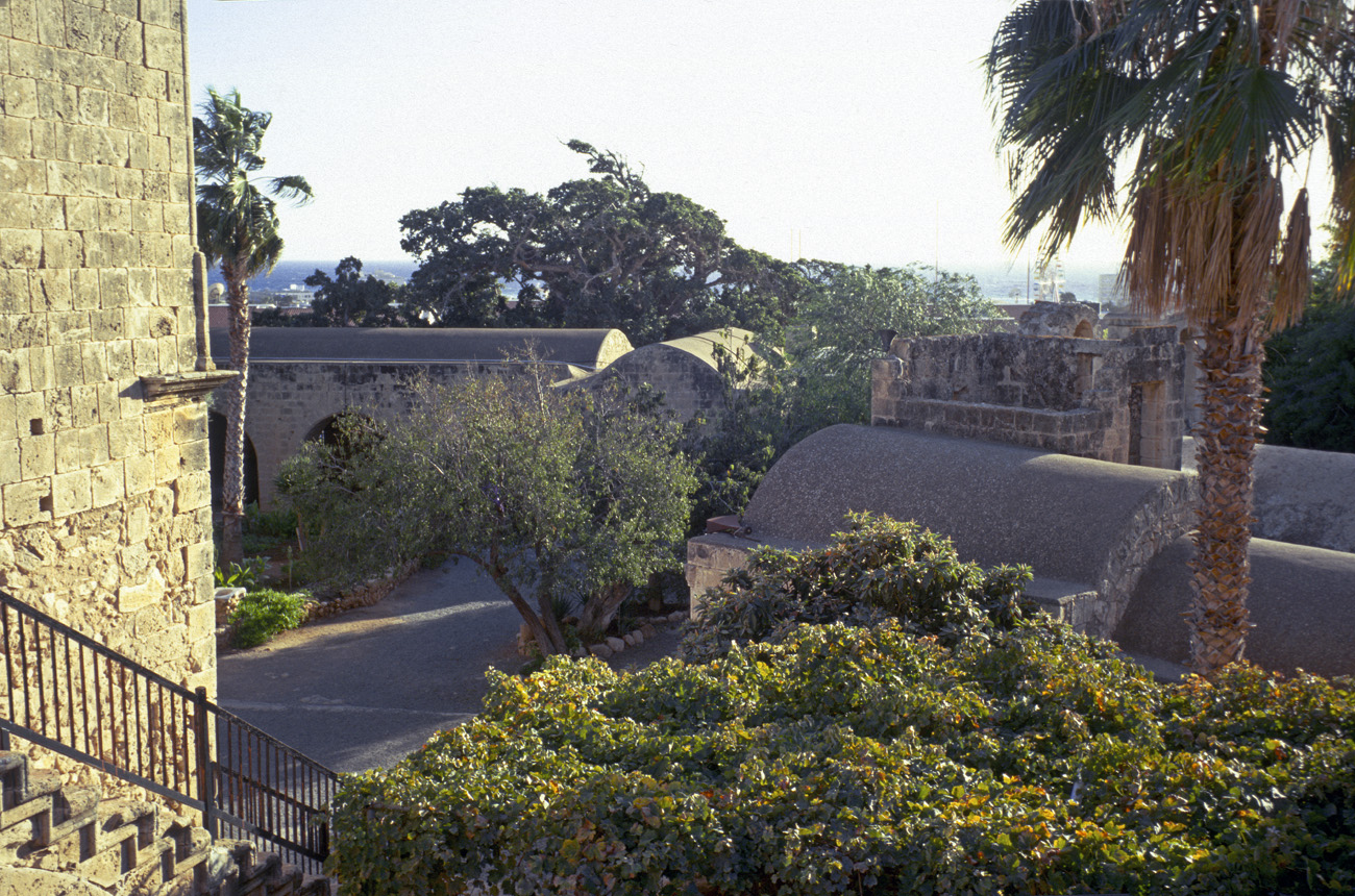 chy1998_68.jpg - Est  Ektachrome Elite 100