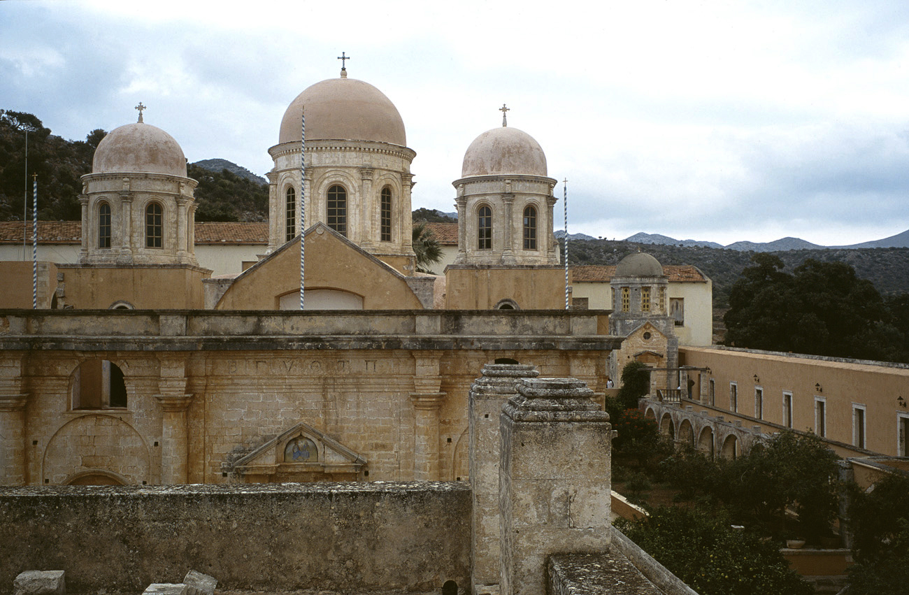 crete182.jpg - Nord, prequ'île d'Akrotiri monastère d'Aghia Triada Elite Chrome 100