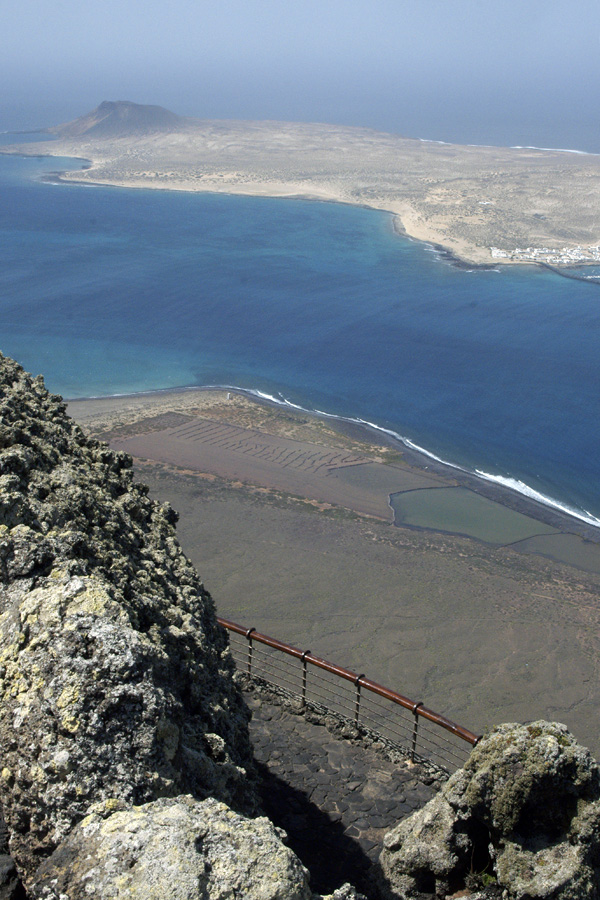 lanz08-03-16_050.jpg -  Lanzarote, mars 2008 Région nord-est Mirador del Rio de Cesar Manrique
