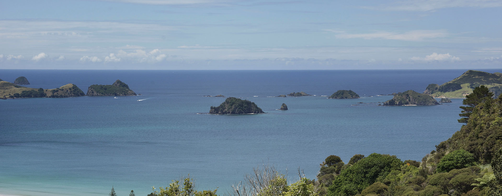 nz12-02-14_027-p.jpg - sur la route appelée Million Dollars View ! Far North District Matauri Bay