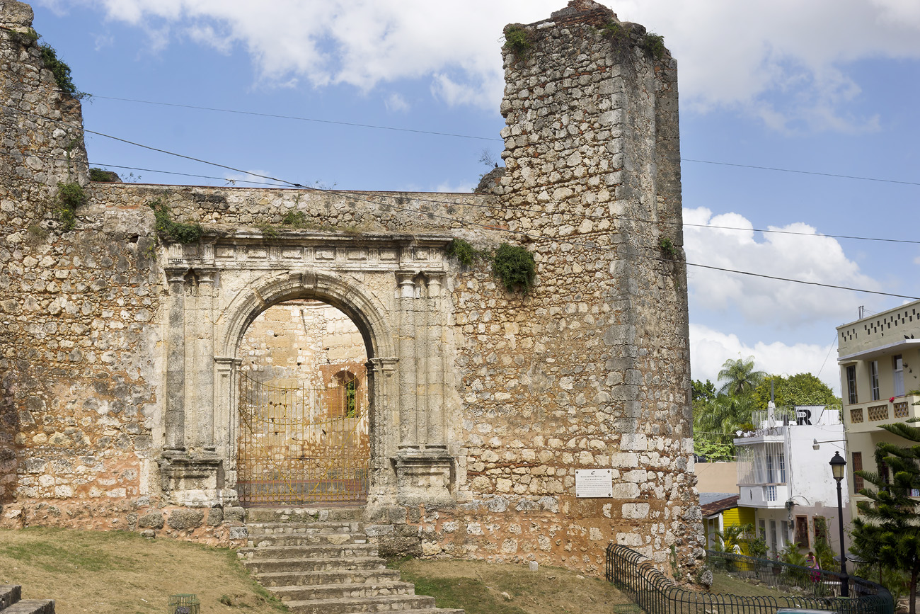 repdom14-01-10_055.jpg - République Dominicaine, janvier 2014 Saint-Domingue ruines du monastère de San Francisco