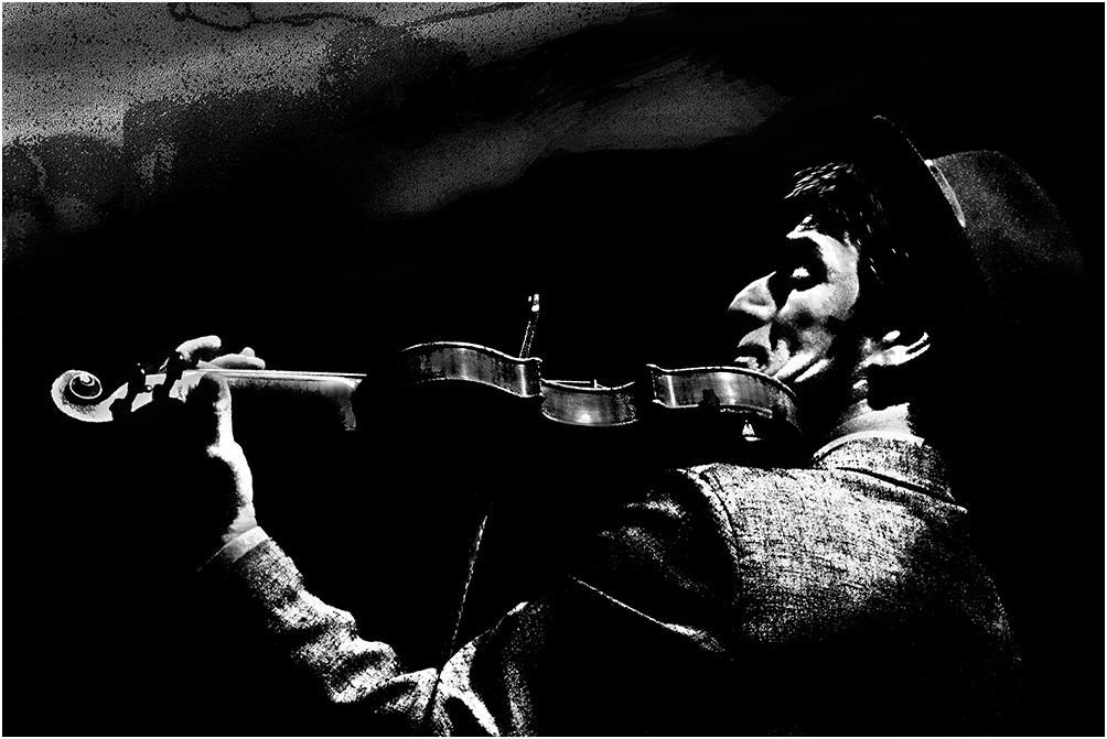 fr10-02-13_098-nb5.jpg - le violoneux